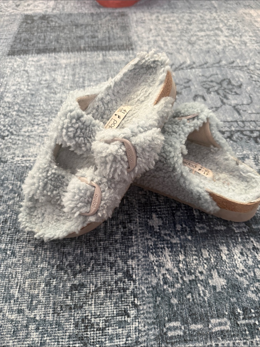 Papillo by Birkenstock -Shearling Double Buckle Sandals in Pale Gray